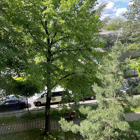 Female-Dortoir Femme -Dorm Shared Room Paris Bobigny Exterior foto