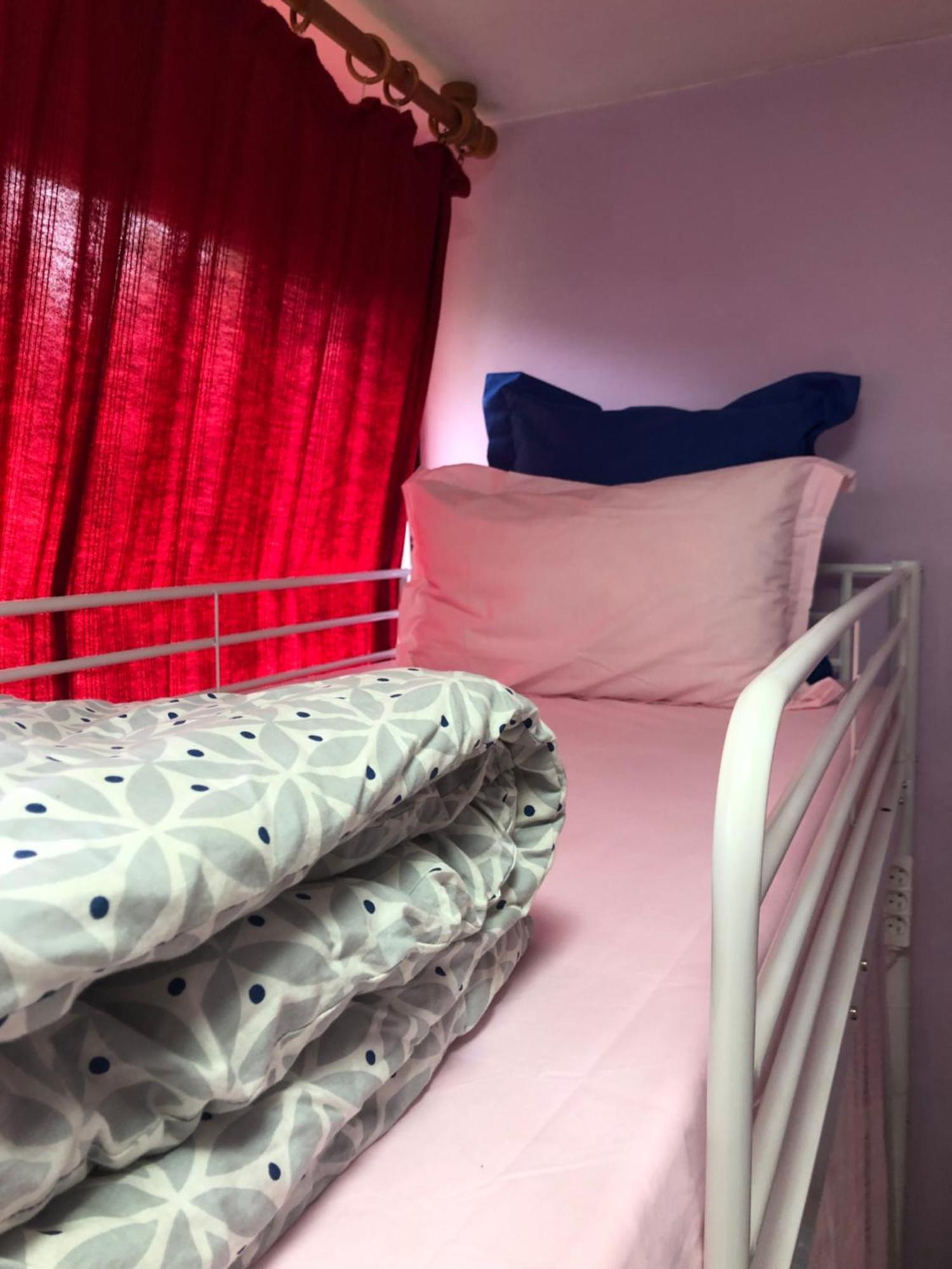 Female-Dortoir Femme -Dorm Shared Room Paris Bobigny Exterior foto