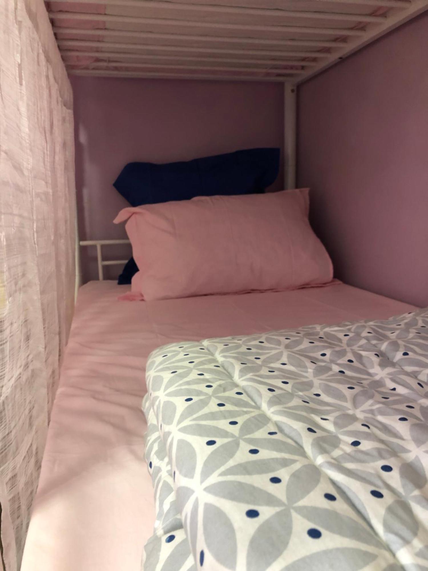 Female-Dortoir Femme -Dorm Shared Room Paris Bobigny Exterior foto